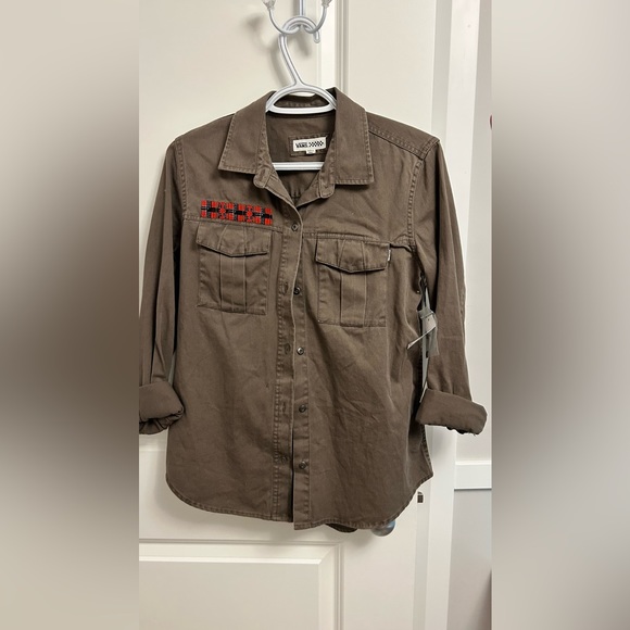 Button up shirt - Picture 1 of 2